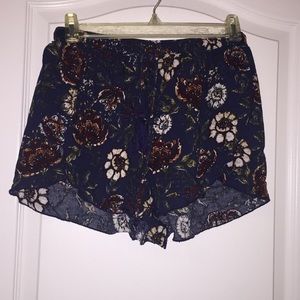 Abercrombie Floral Printed shorts